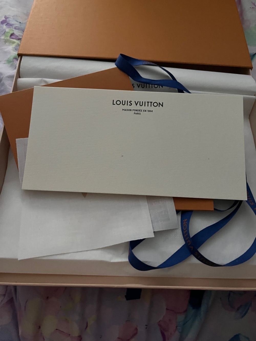 Louis Vuitton Orange Packaging Set with Navy Accents - Picture 6 of 11
